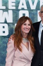 JULIA ROBERTS at Leave whe World Behind Special Screening in London 11/29/2023