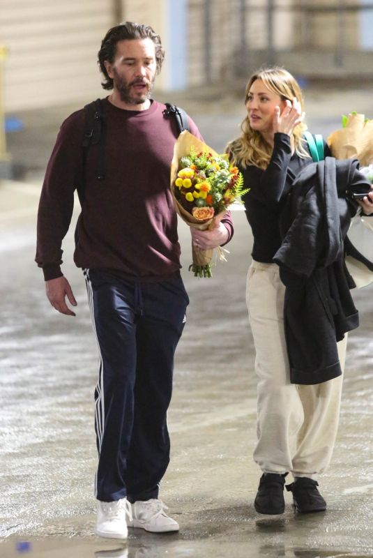 KALEY CUOCO and Tom Pelphre Shopping at Gelson’s in Los Angeles 11/15/2023