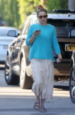 KATE HUDSON Heading to Her Car in Los Angeles 11/27/2023