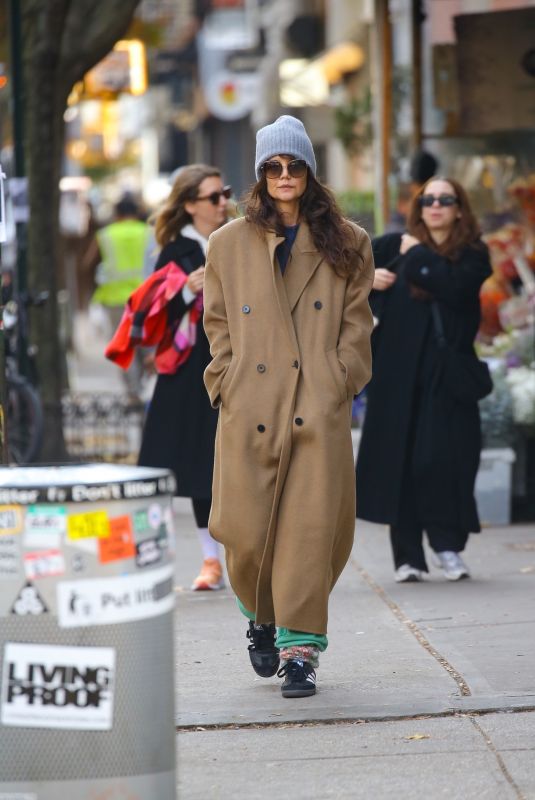 KATIE HOLMES Out and About in New York 11/15/2023