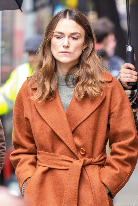KEIRA KNIGHTLEY Filmed Scenes for a Series in London 11/02/2023