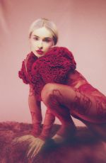 KIM PETRAS for Elle Mexico, December 2023