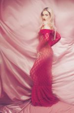 KIM PETRAS for Elle Mexico, December 2023