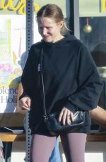 KRISTEN BELL Leaves Metamorphosis Pilates Studio in Los Feliz 11/26/2023