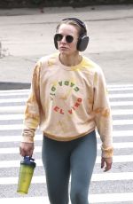 KRISTEN BELL Out Hiking in Los Feliz 11/13/2023