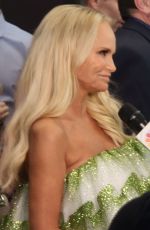 KRISTIN CHENOWEETH Arrivves at Wicked