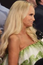 KRISTIN CHENOWEETH Arrivves at Wicked