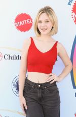LILY BROOKS O