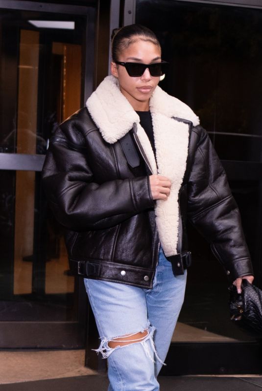 LORI HARVEY Leaves Her Hotel in New York 11/07/2023