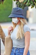 MARGOT ROBBIE Out and About on Gold Coast 11/02/2023