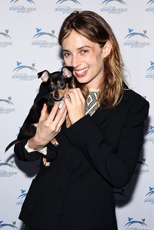 MAYA HAWKE at North Shore Animal League America’s 2023 Celebration Of Rescue in New York 11/17/2023