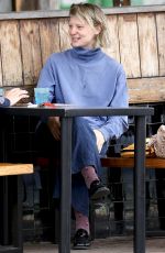 MIA WASIKOWSKA Out for Lunch with a Friend at Bronte Beach in Sydney 11/01/2023