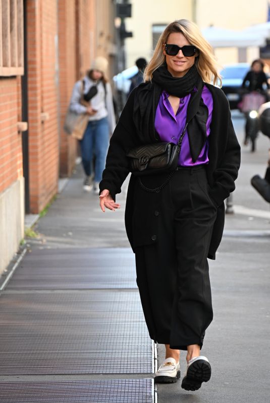MICHELLE HUNZIKER Out and About in Milan 11/06/2023