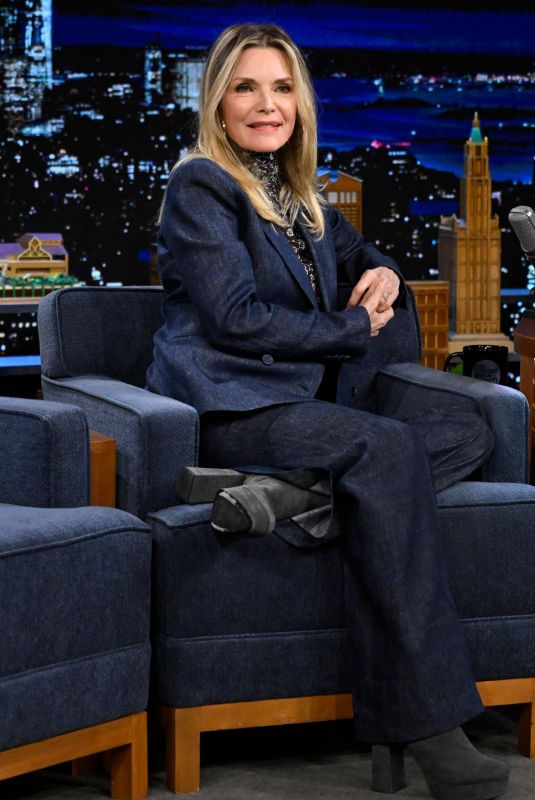 MICHELLE PFEIFFER at Tonight Show Starring Jimmy Fallon in New York 11/03/2023