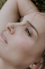 NATALIE PORTMAN for Netflix Queue, November 2023