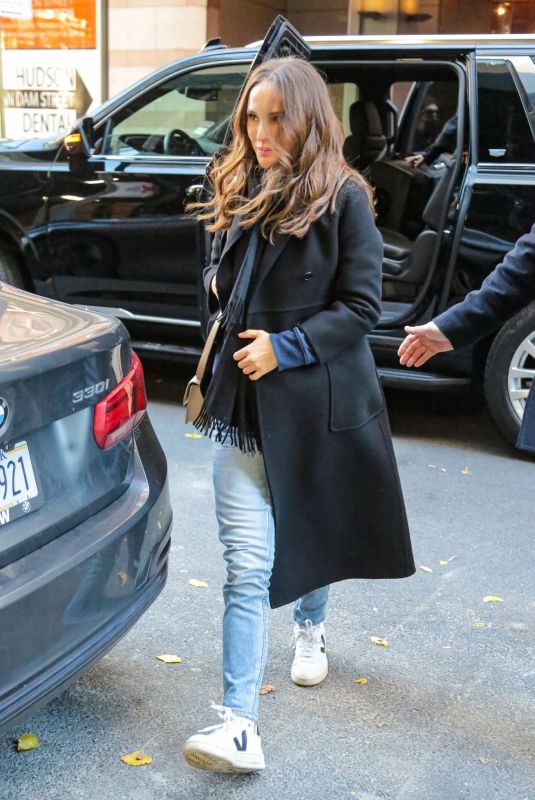 NATALIE PORTMAN Out and About in New York 11/29/2023