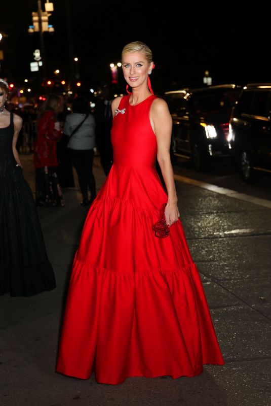 NICKY HILTON Arrives at 2023 CFDA Fashion Awards in New York 11/06/2023