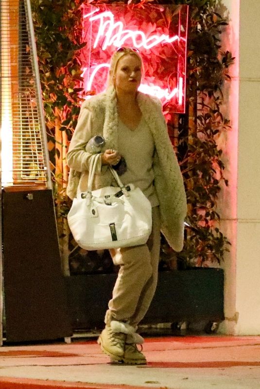 NICOLLETTE SHERIDAN Leaves Mr. Chow in Beverly Hills 11/27/2023