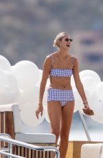 OLIVIA and SOPHIA CULPO and DEVON WINDSOR in Bikinis at Olivia