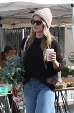 OLIVIA WILDE Shopping at Local Farmers Market in Los Angeles 11/26/2023