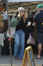 OLIVIA WILDE Shopping at Local Farmers Market in Los Angeles 11/26/2023