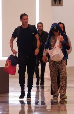 PARIS HILTON Goes Make-up Free Out Shopping in Las Vegas 11/19/2023