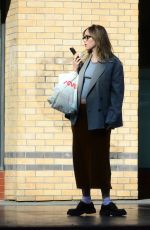 Pregnant SUKI WATERHOUSE Out in Los Angeles 11/23/2023
