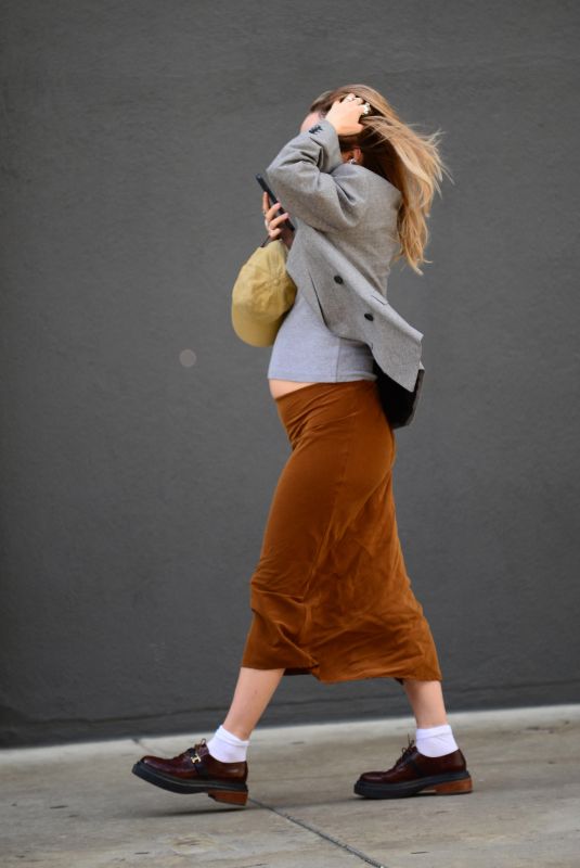 Pregnant SUKI WATERHOUSE Out in Los Angeles 11/23/2023