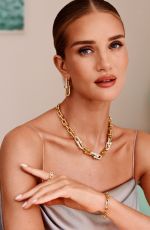 ROSIE HUNTINGTON-WHITELEY for Tiffany & Co. 2023 Holiday Campaign