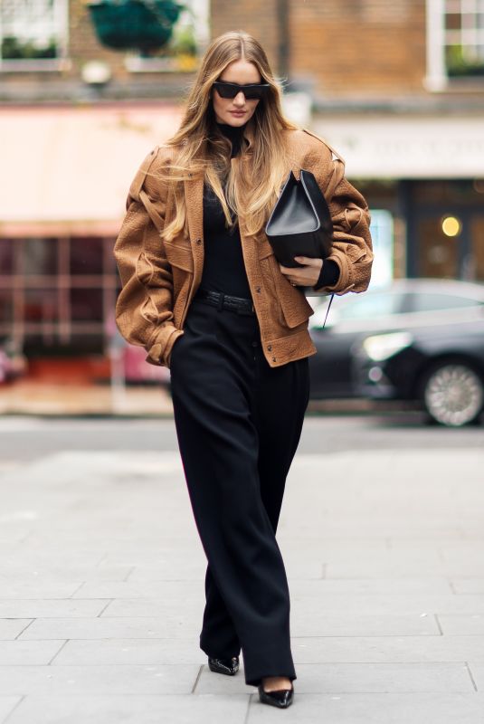 ROSIE HUNTINGTON-WHITELEY in a Saint Laurent and Phoebe Philo Outfit Out in London 11/21/2023