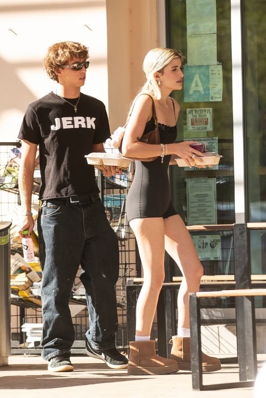SAMI SHEEN on Lunch Date with Boyfriend in Calabasas 11/02/2023