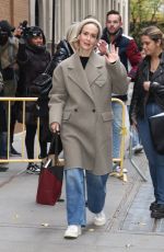 SARAH PAULSON Leaves The View in Studio City 11/21/2023
