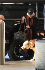 SELMA BLAIR Arrives at LAX Airport with Her Service Dog 11/01/2023