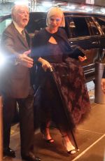 SELMA BLAIR Gives Autograph to Fan at Lincoln Center in New York 11/07/2023