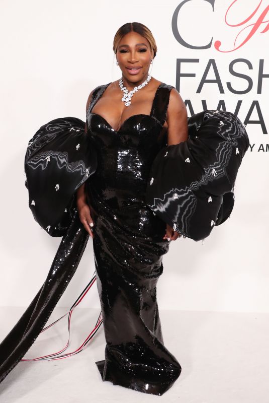 SERENA WILLIAMS at 2023 Cfda Fashion Awards in New York 11/06/2023