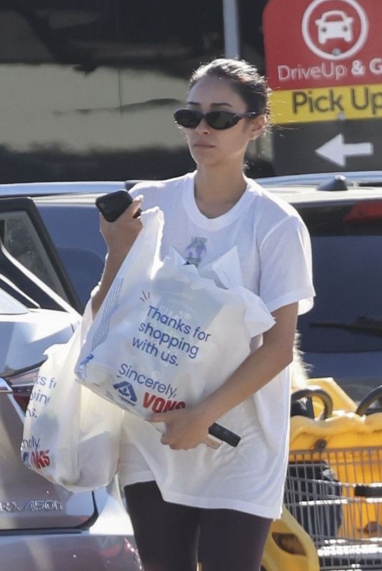 SHAY MITCHELL Shop at Albertson’s Market in Los Angeles 11/22/2023