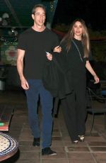 SOFIA VERGARA and Justin Saliman Out for Dinner Date in Los Angeles 11/06/2023