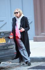 SOPHIE TURNER Leaves Taylor Swift