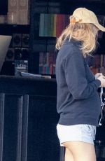 SUKI WATERHOUSE and Robert Pattinson Out Hikinig in Los Angeles 11/01/2023