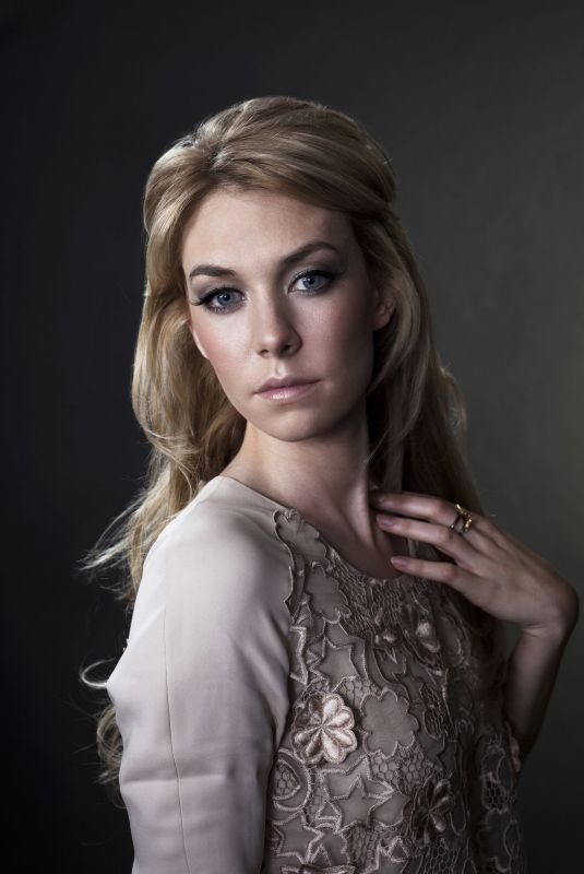 VANESSA KIRBY for ES Magazine 02/12/2012