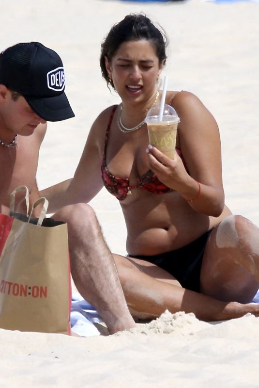 YASMINE ZWEEGERS and Sam Prince at Bondi Beach 11/14/2023