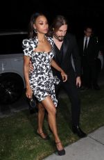 ZOE SALDANA Arrives at Leonardo DiCaprio