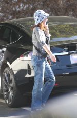 ALYSON HANNIGAN Out for Grocery Shopping in Brentwood 12/13/2023