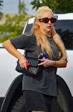 AMANDA BYNES Out Shopping in Beverly Hills 12/27/2023
