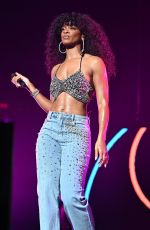 ARI LENNOX Performs at The Nostalgia Tour at Amerant Bank Arena in Sunrise 12/17/2023