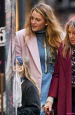 BLAKE LIVELY Out Shopping with Her Mom in New York 12/17/2023