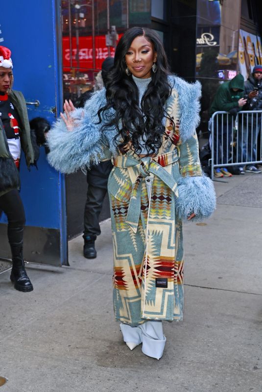 BRANDY Leaves Good Morning America Show in New York 12/22/2023