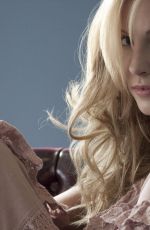CANDICE KING for Signature Magazine, December 2009