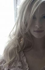CANDICE KING for Signature Magazine, December 2009