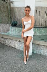 CHELSEA MAYER - Instagram Photos and Video 12/02/2023